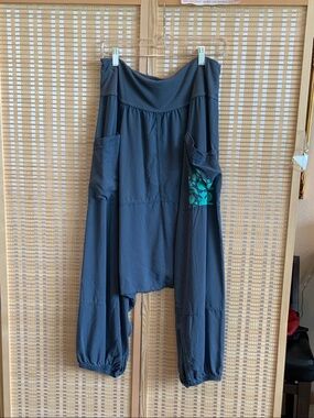FP Movement by Free People Harem pant with Teal logo L